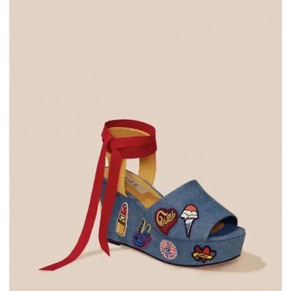 GiGi Hadid x Tommy Hilfiger Denim patchwork Wedges 8.5 - Picture 1 of 7
